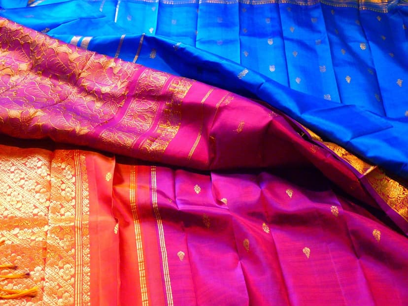 Banarasi Brocade Table Runner – 60 in, Gold