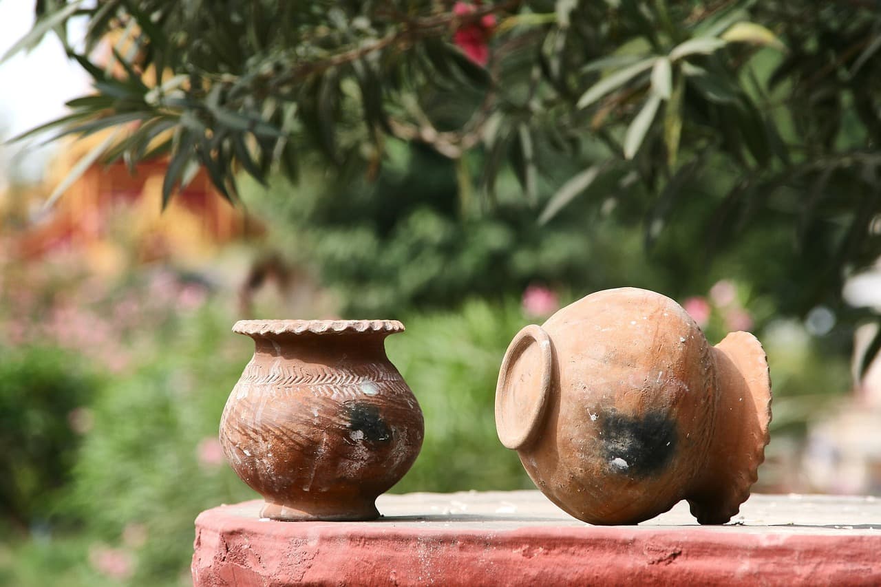 Terracotta Planter – 6 in, Hand-painted