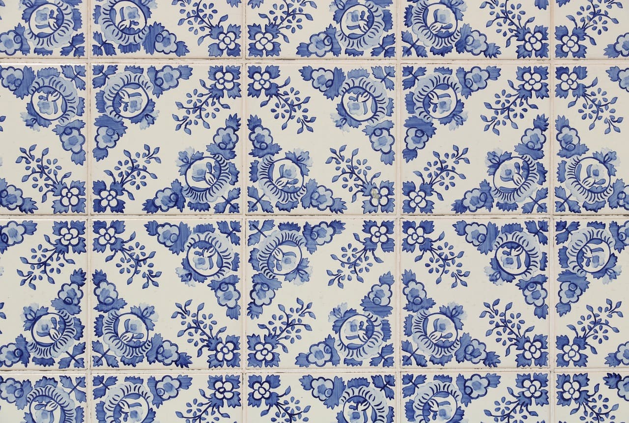 Ceramic Wall Tiles – 300x600 mm, Glossy